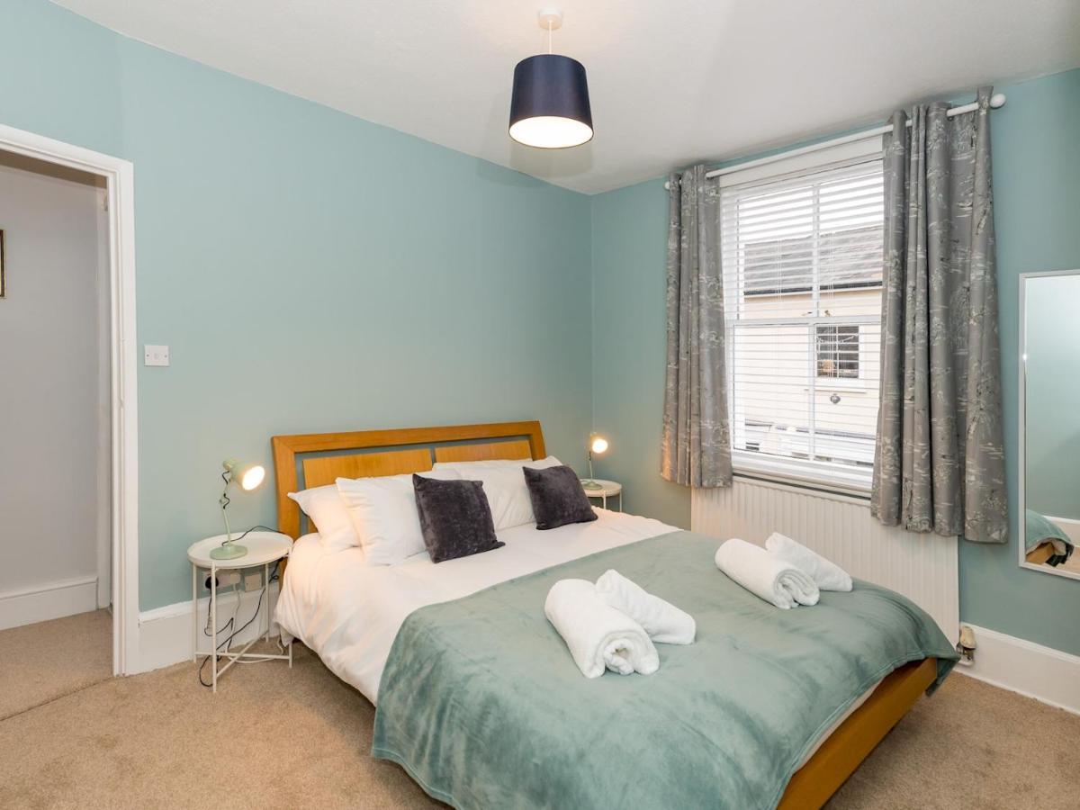 Pass The Keys 3 Storey Townhouse Shrewsbury Eksteriør bilde