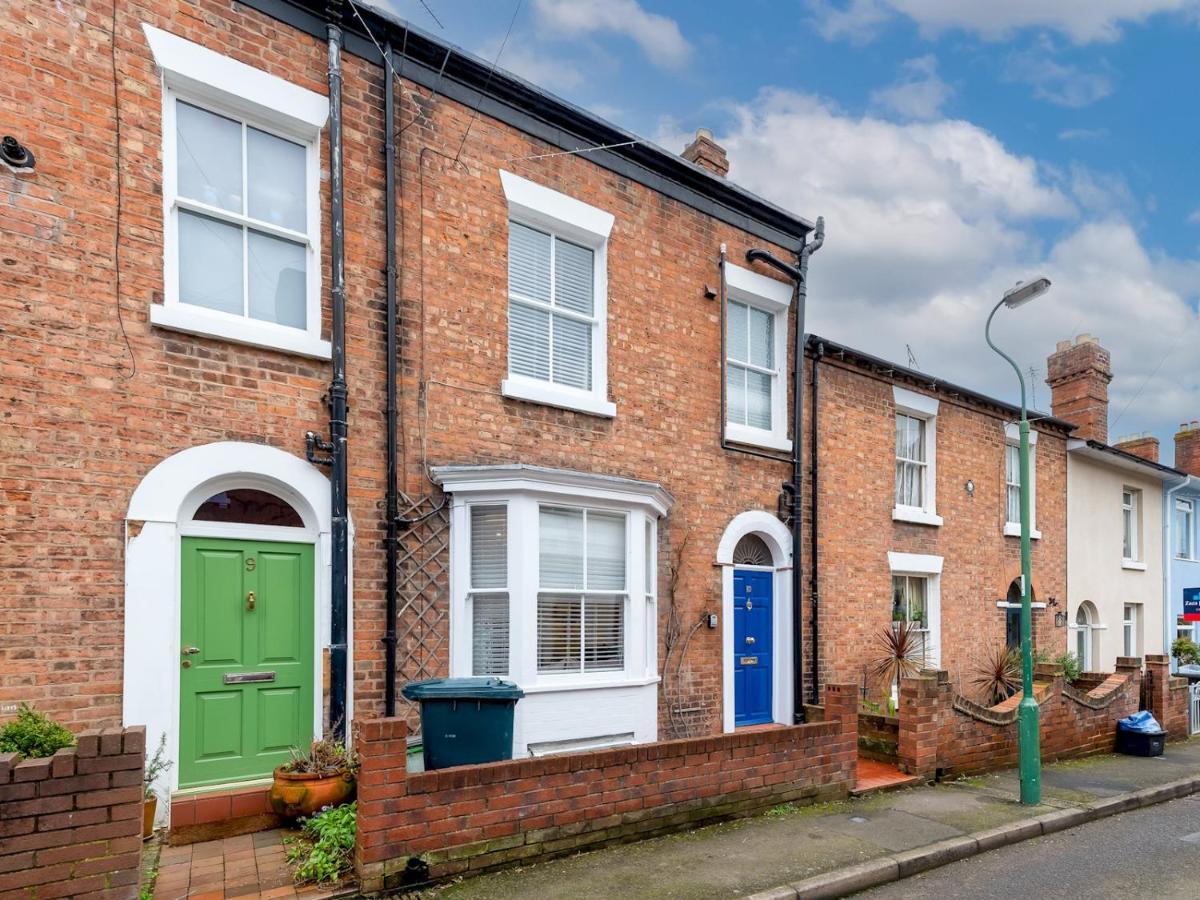 Pass The Keys 3 Storey Townhouse Shrewsbury Eksteriør bilde